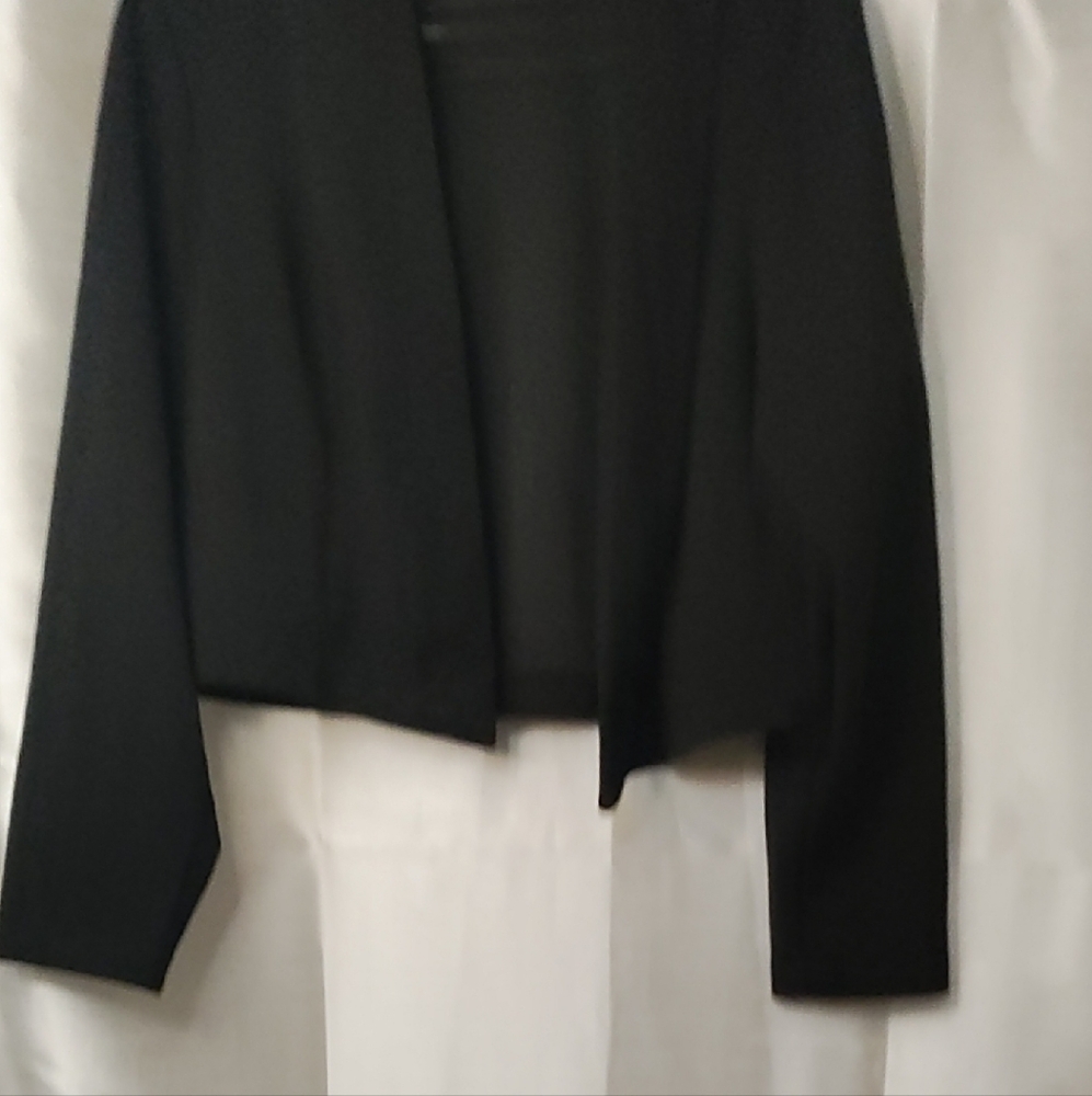 Elegant Black‎ Women's Sweater